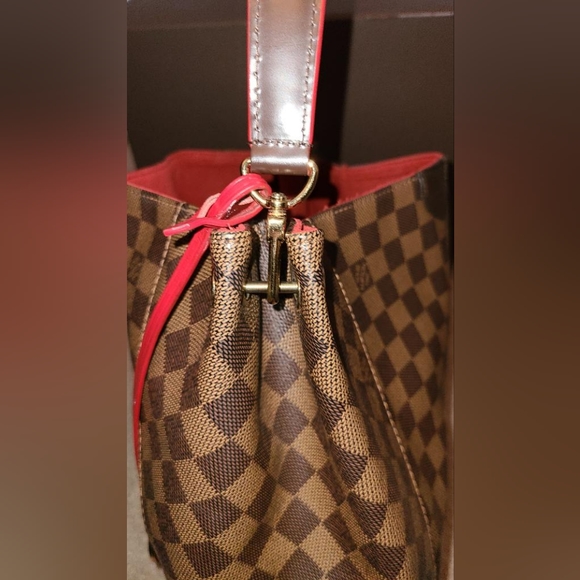 Authentic Louis Vuitton Caissa Hobo - Picture 11 of 13